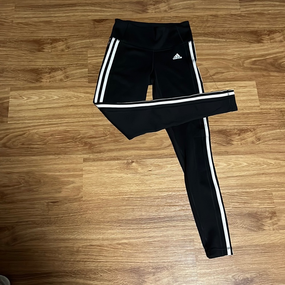Adidas jogger pants size small